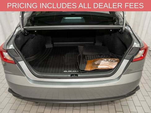Used 2026 Toyota Camry SE w/ Convenience Package FWD image 5