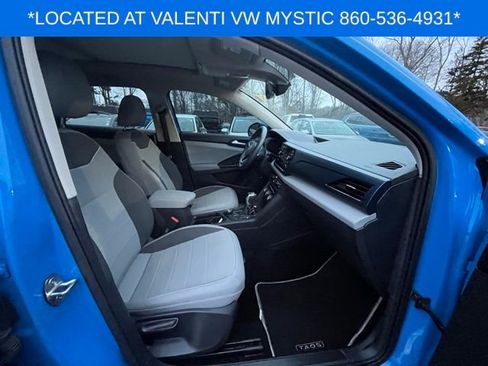 Certified 2023 Volkswagen Taos SE w/ Panoramic Sunroof Package image 22