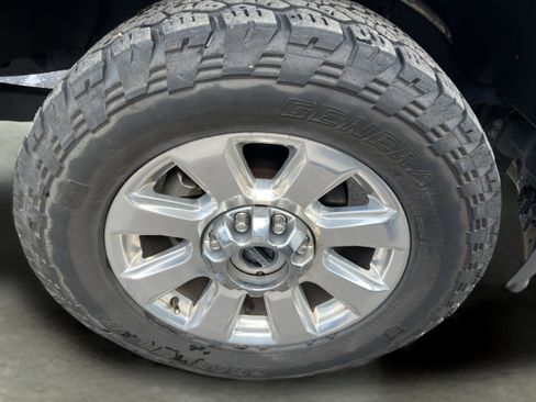 Used 2021 Ford F250 Platinum w/ FX4 Off-Road Package image 8