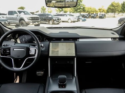 New 2026 Land Rover Discovery Sport Landmark AWD/4WD image 17