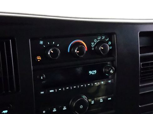 Used 2025 Chevrolet Express 2500 w/ Driver Convenience Package RWD image 15