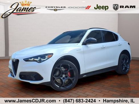 Used 2024 Alfa Romeo Stelvio Veloce AWD/4WD image 1