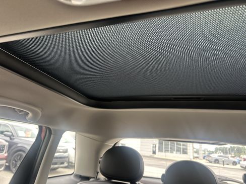 Used 2016 MINI Cooper 4-Door Hardtop FWD image 29