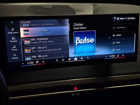 Used 2026 BMW iX xDrive60 w/ Executive Package AWD/4WD image 27
