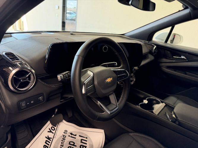Used 2024 Chevrolet Blazer EV LT AWD/4WD image 14