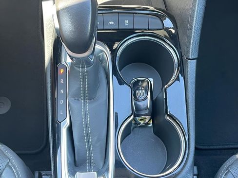 Used 2024 Buick Encore GX Sport Touring image 27