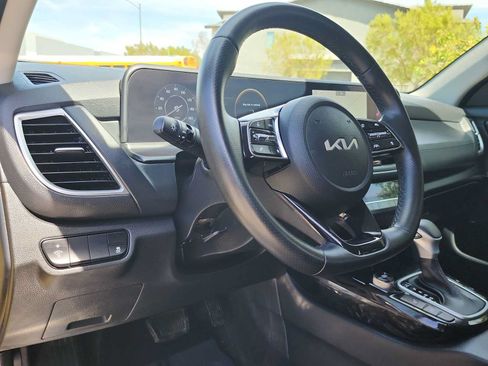 Used 2024 Kia Seltos SX AWD/4WD image 10