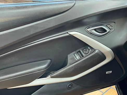 Used 2021 Chevrolet Camaro LT w/ RS Package image 21