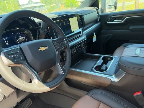 New 2026 Chevrolet Silverado 3500 High Country w/ High Country Premium Package AWD/4WD image 31