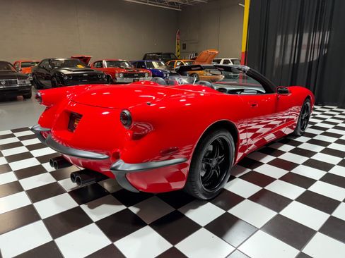 Used 1999 Chevrolet Corvette Convertible w/ Memory Pkg RWD image 25