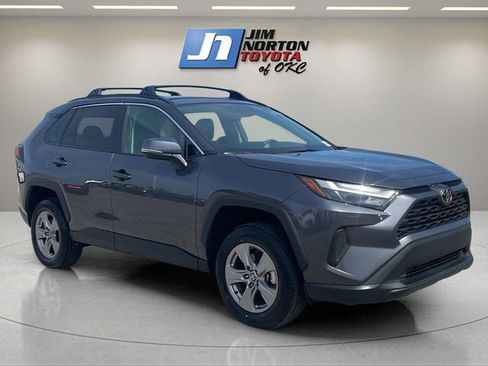 Used 2025 Toyota RAV4 XLE image 3