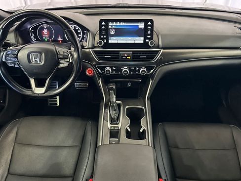 Used 2020 Honda Accord Sport image 4