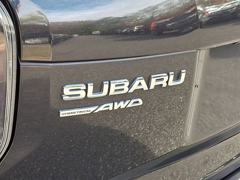 Used 2017 Subaru Forester 2.5i Premium w/ All-Weather Package image 32