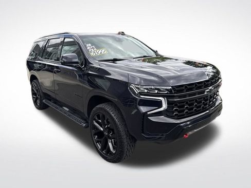 Used 2023 Chevrolet Tahoe Z71 w/ Luxury Package AWD/4WD image 4