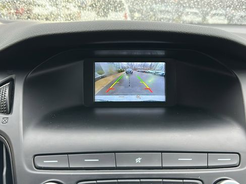 Used 2018 Ford Focus SE image 20