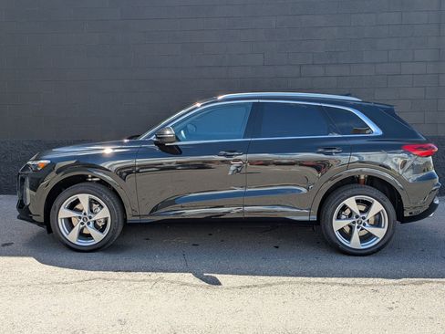 New 2026 Audi Q5 Premium Plus AWD/4WD image 8