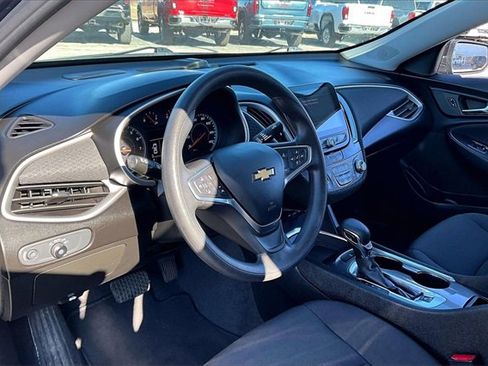 Used 2023 Chevrolet Malibu LT image 17
