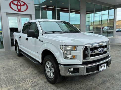 Used 2015 Ford F150 XLT w/ Equipment Group 301A Mid AWD/4WD image 6