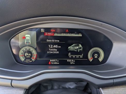 Used 2021 Audi Q5 Premium Plus image 29