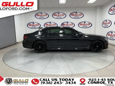 Used 2020 BMW 750i xDrive w/ Autobahn Package AWD/4WD image 9