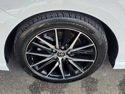 Used 2022 Toyota Camry SE FWD image 30