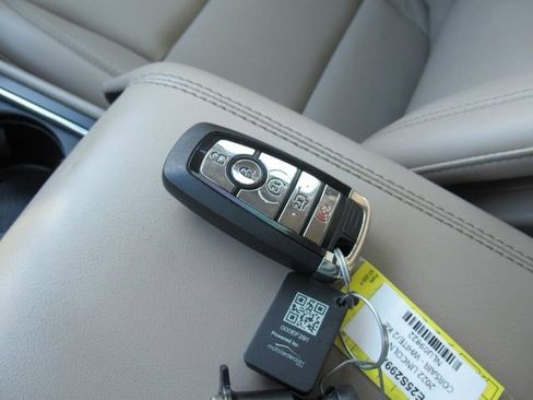 Used 2022 Lincoln Corsair FWD image 33