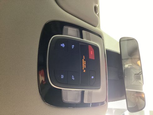 Certified 2023 Hyundai Santa Fe SEL image 22