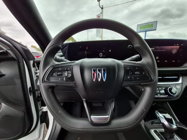Used 2026 Buick Envista Preferred FWD image 19