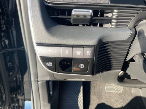 New 2026 Hyundai Ioniq 5 SEL image 17