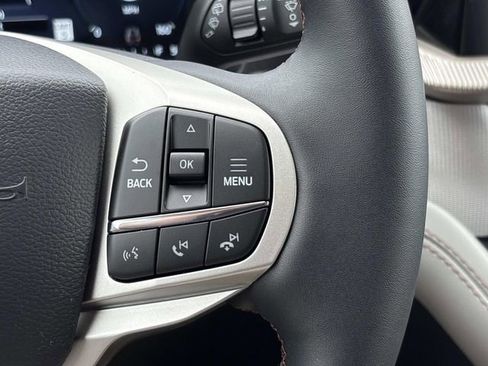 New 2026 Ford Explorer Active w/ Active Comfort Package RWD image 26