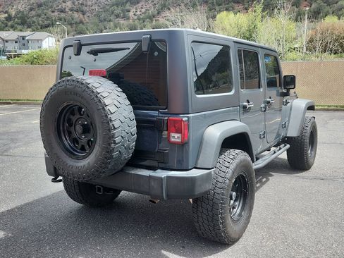 Used 2017 Jeep Wrangler Unlimited Sport w/ Connectivity Group AWD/4WD image 3