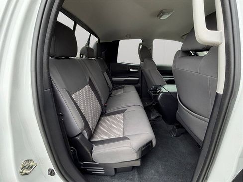 Used 2018 Toyota Tundra SR5 w/ SR5 Upgrade Package image 33