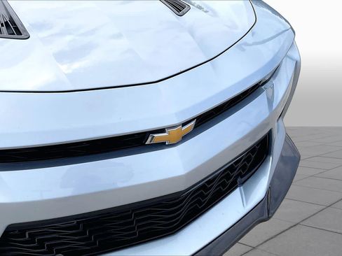 Used 2018 Chevrolet Camaro SS RWD image 26