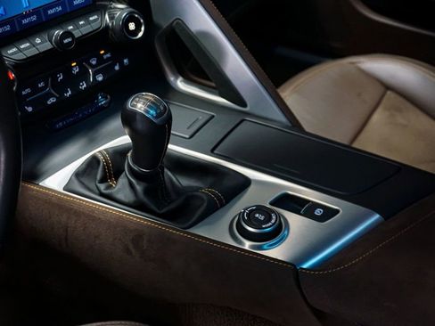 Used 2014 Chevrolet Corvette 2dr Z51 Coupe w/ 3LT Preferred Equipment Group image 17