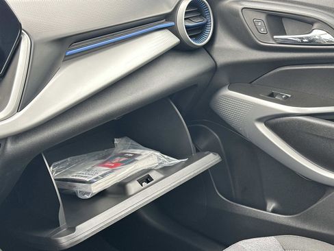 Certified 2024 Chevrolet Trax LS w/ LS Convenience Package FWD image 30