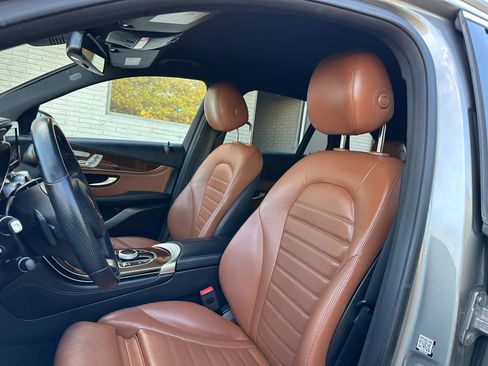 Used 2019 Mercedes-Benz GLC 350e 4MATIC image 16