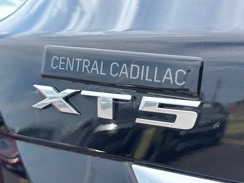 Certified 2024 Cadillac XT5 Premium Luxury w/ Technology Package FWD image 7