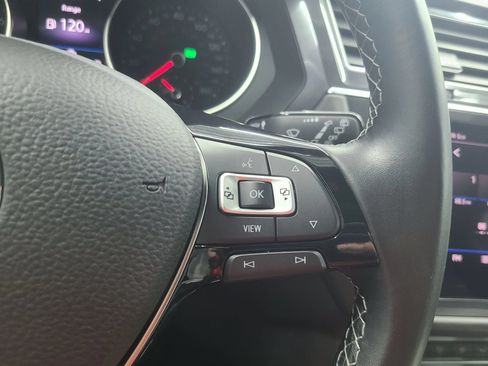 Used 2021 Volkswagen Tiguan SE R-Line AWD/4WD image 32