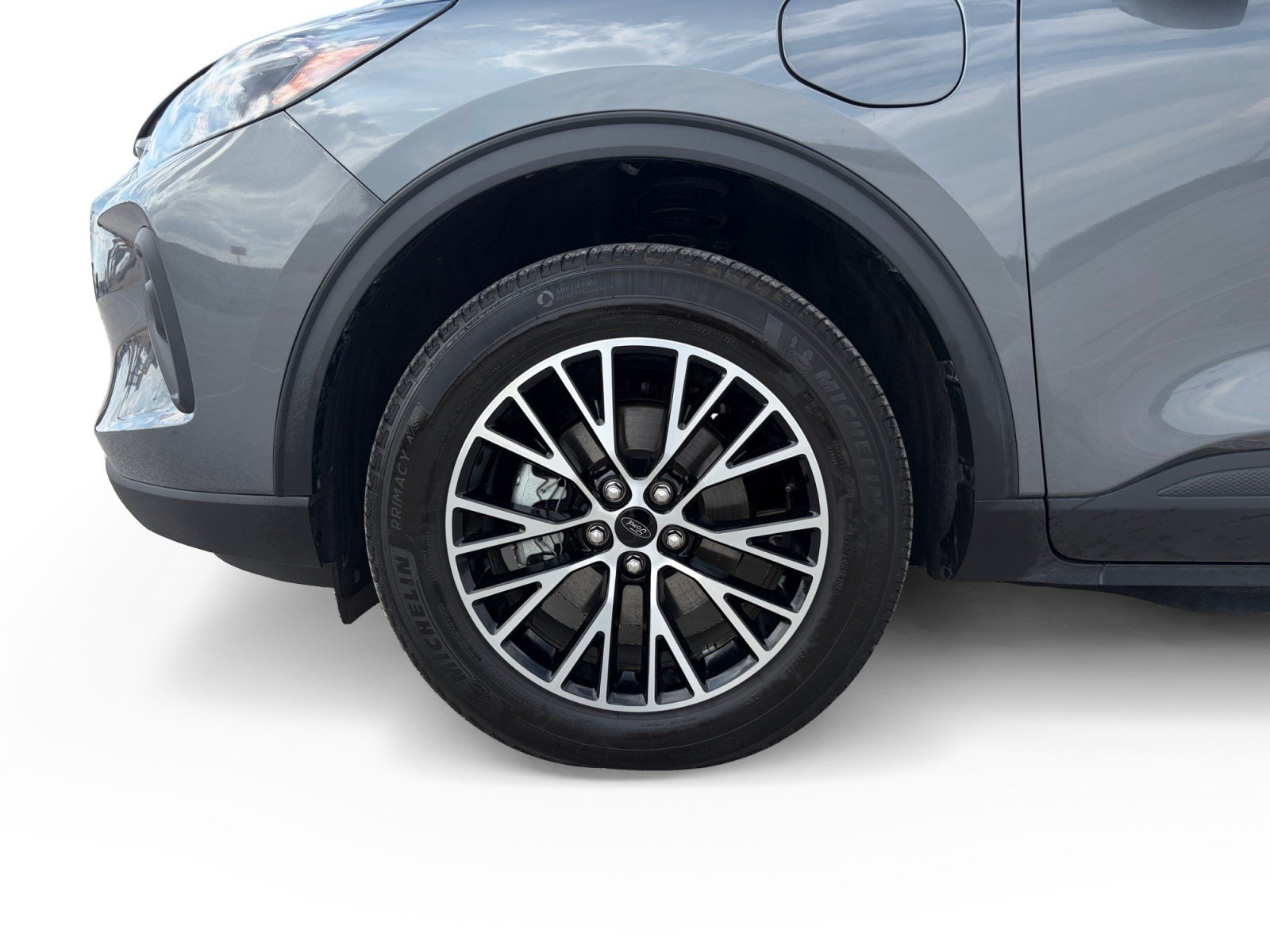 Certified 2025 Ford Escape SE FWD image 9