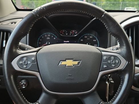 Used 2020 Chevrolet Colorado LT w/ Safety Package AWD/4WD image 18