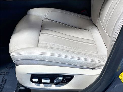 Used 2017 BMW 540i image 21