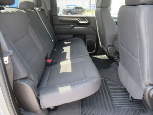 Used 2025 Chevrolet Silverado 2500 LT w/ Convenience Package AWD/4WD image 33