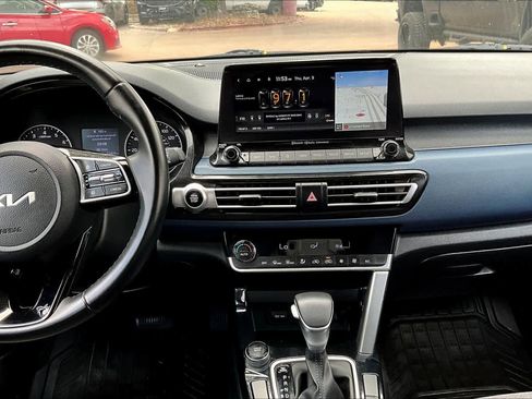 Used 2022 Kia Seltos S image 7