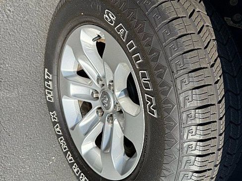 Used 2024 RAM 1500 Laramie RWD image 25