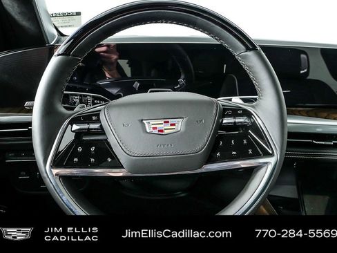 Certified 2026 Cadillac Escalade Platinum Sport w/ LPO, ONYX Package AWD/4WD image 12