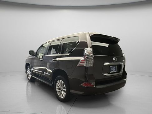 Used 2019 Lexus GX 460 Premium w/ Premium Package AWD/4WD image 9