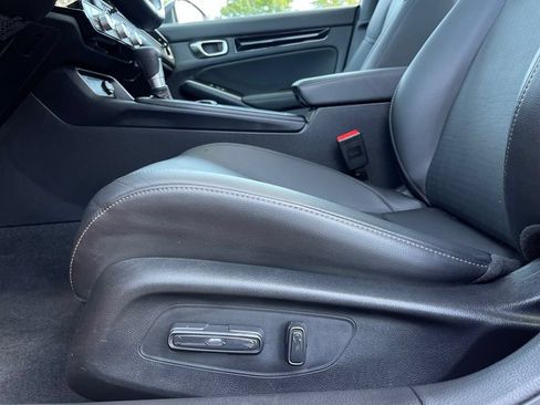 Certified 2025 Honda Civic Sport Touring image 24