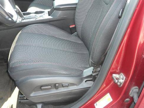 Used 2011 Chevrolet Equinox LT w/ Driver Convenience Package image 21