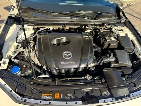 Used 2022 MAZDA MAZDA3 s image 37