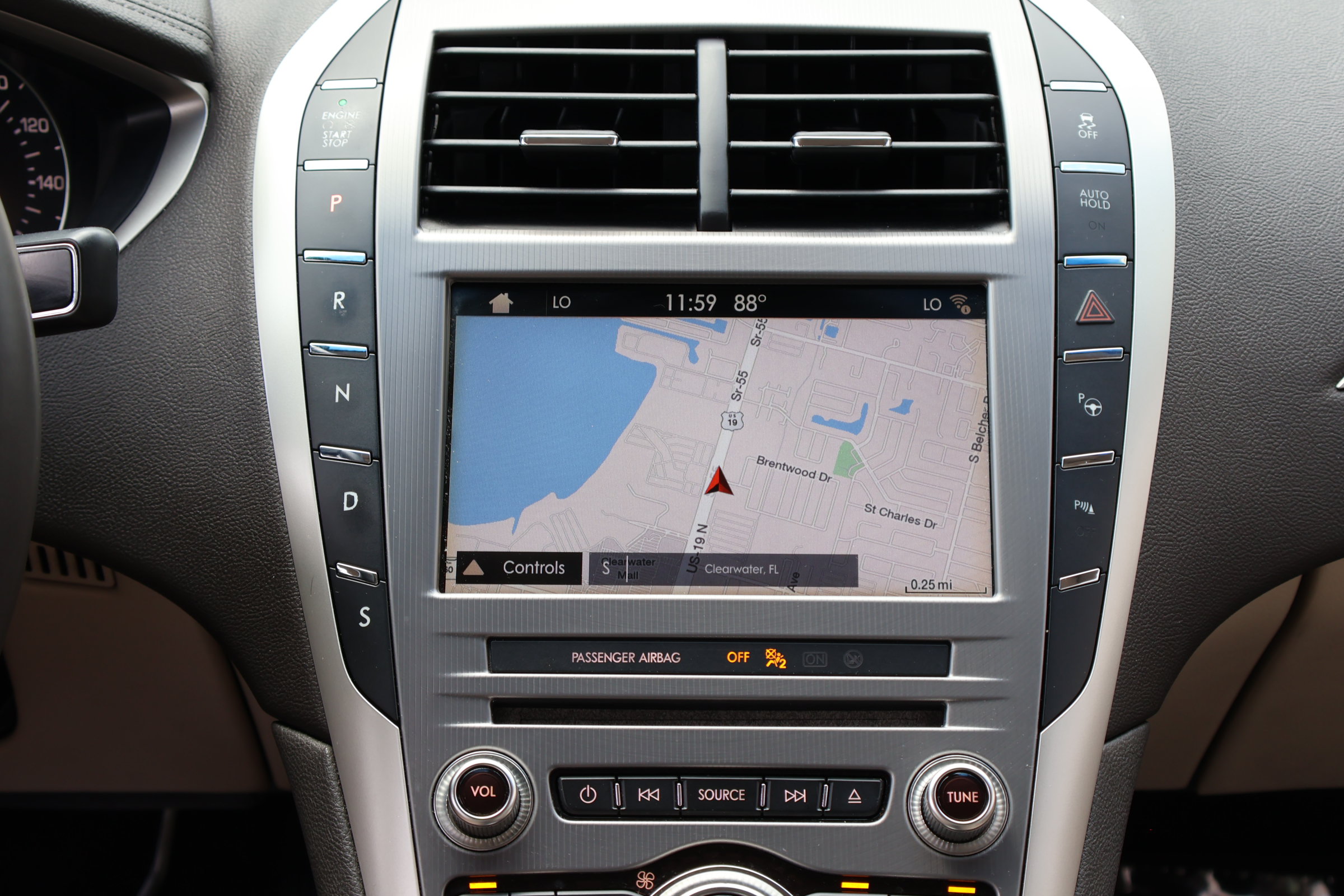 Used 2018 Lincoln MKZ Reserve w/ Technology Package FWD image 3